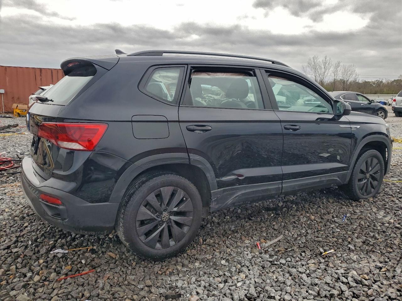 Volkswagen Taos S