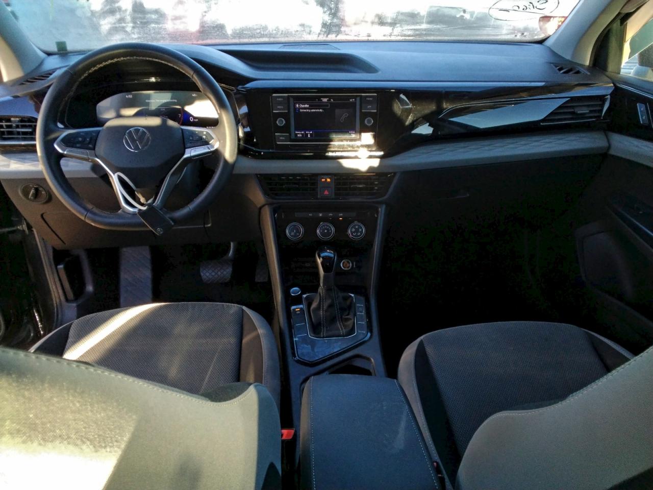 Volkswagen Taos S