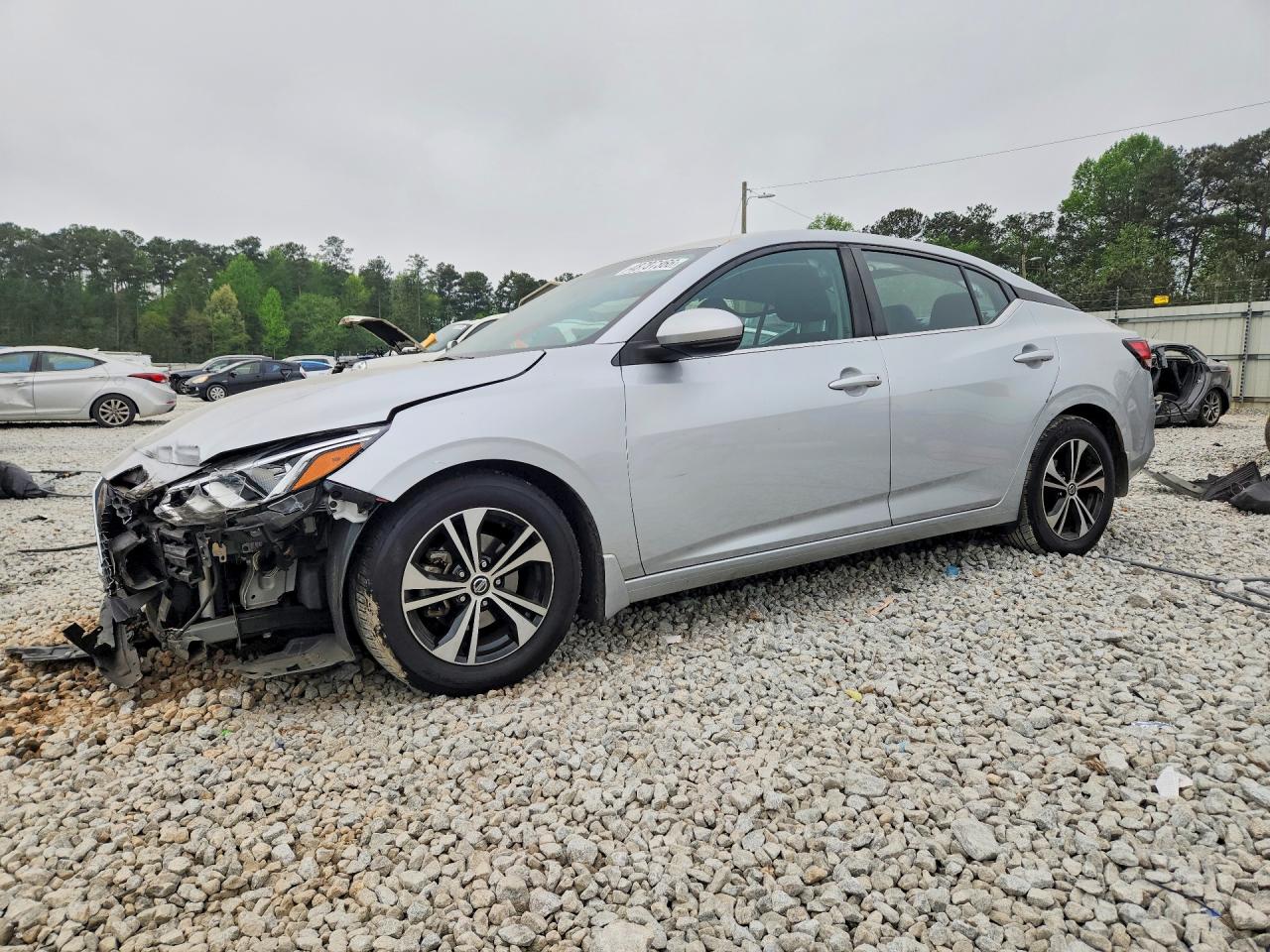 Salvage Nissan Sentra Image