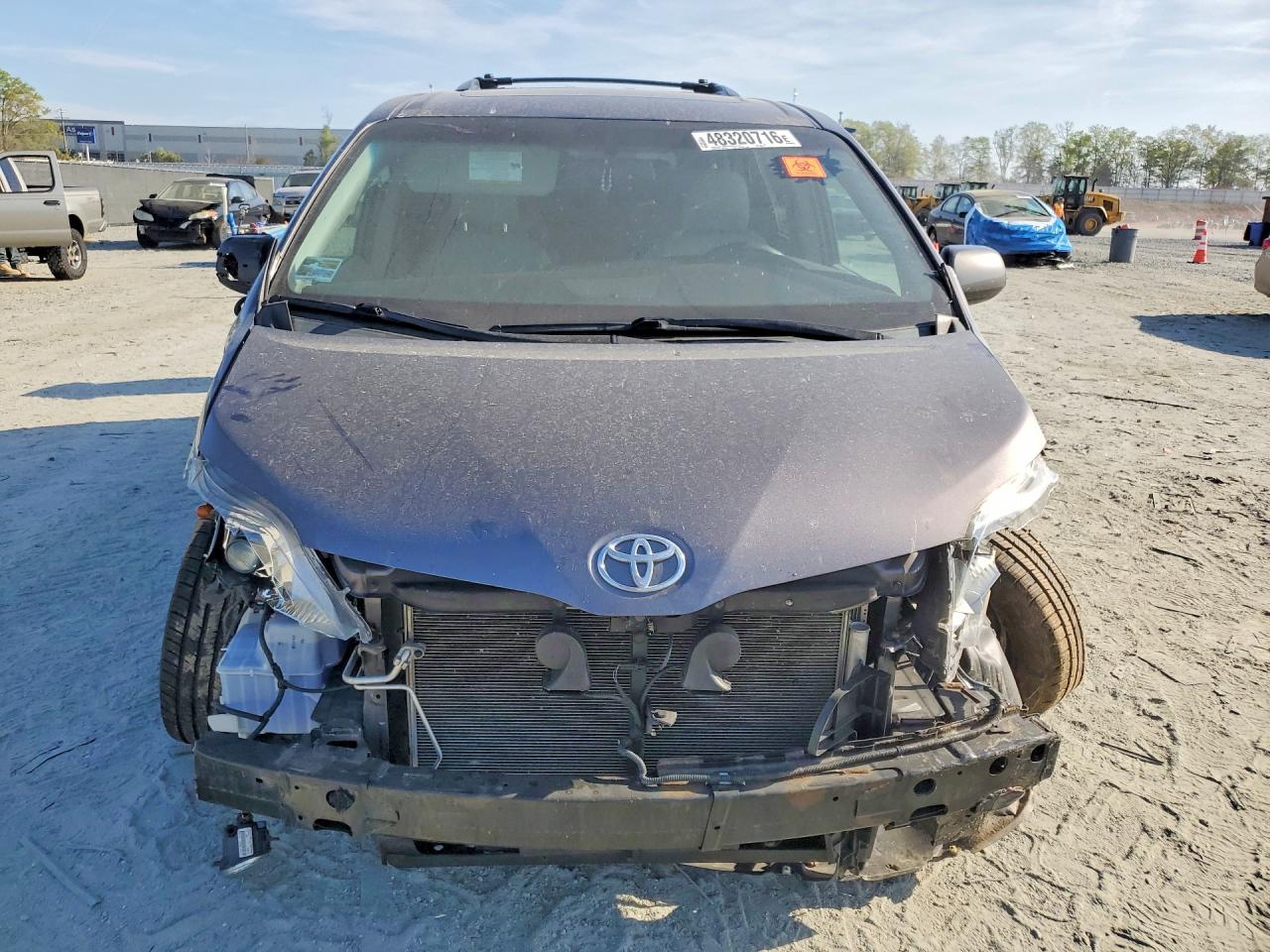 Toyota Sienna Xle 8-passenger