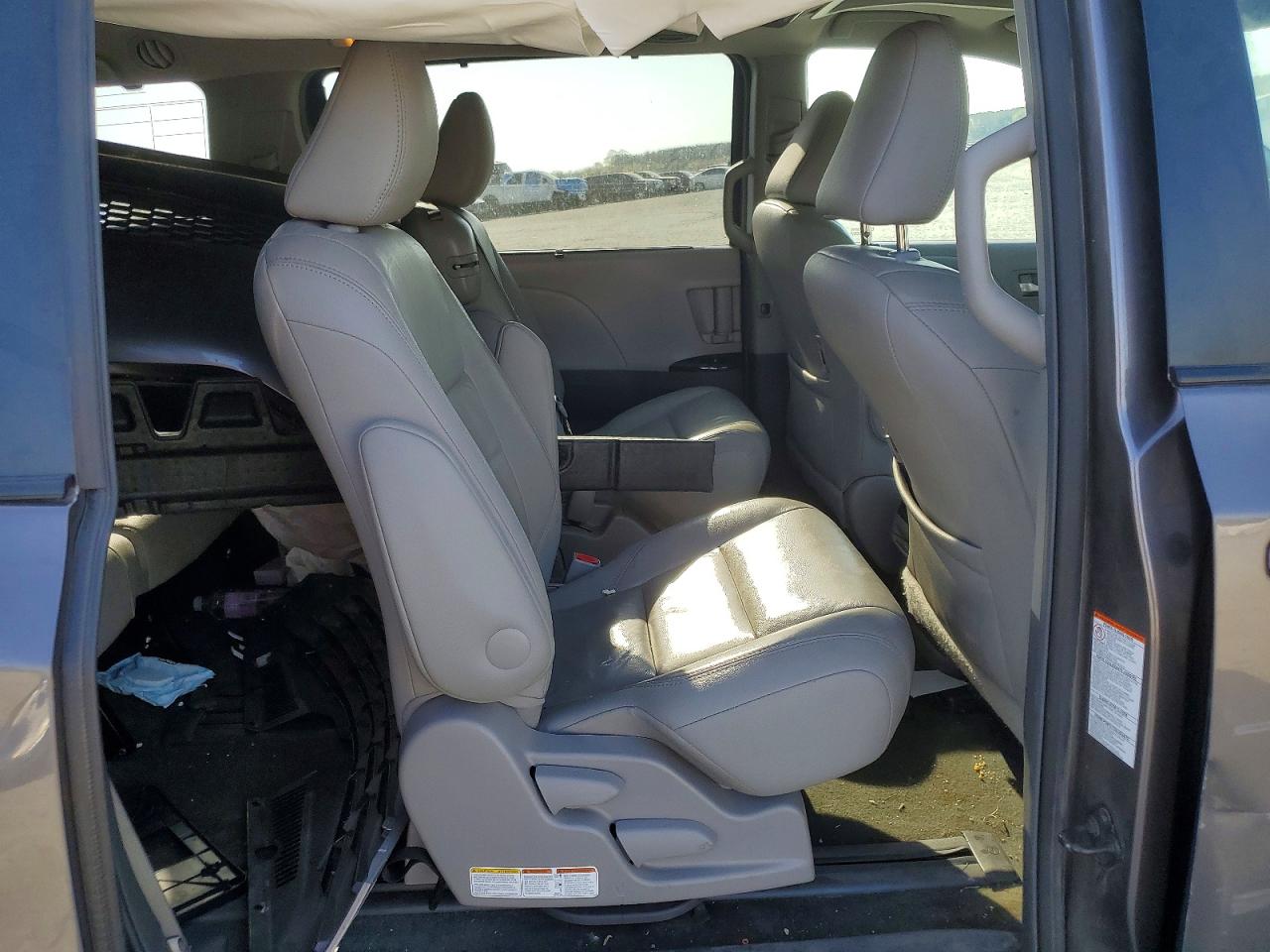 Toyota Sienna Xle 8-passenger