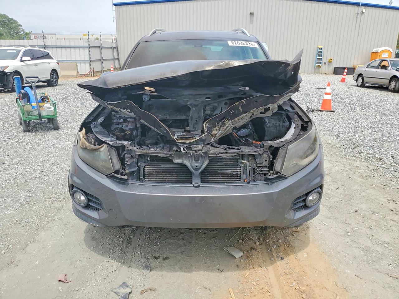 Volkswagen Tiguan S