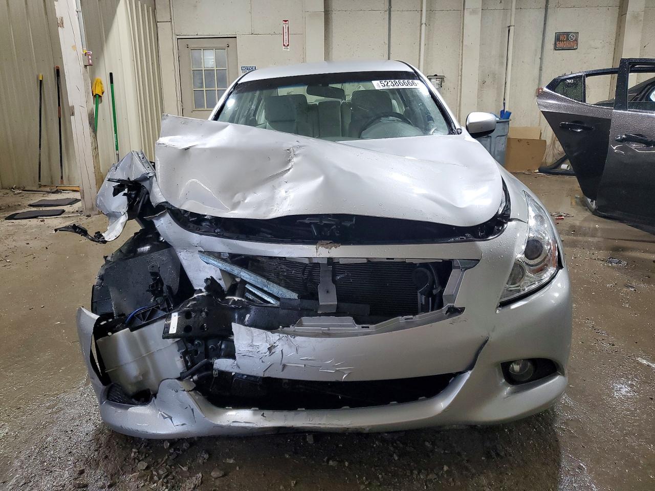 INFINITI G25 Base