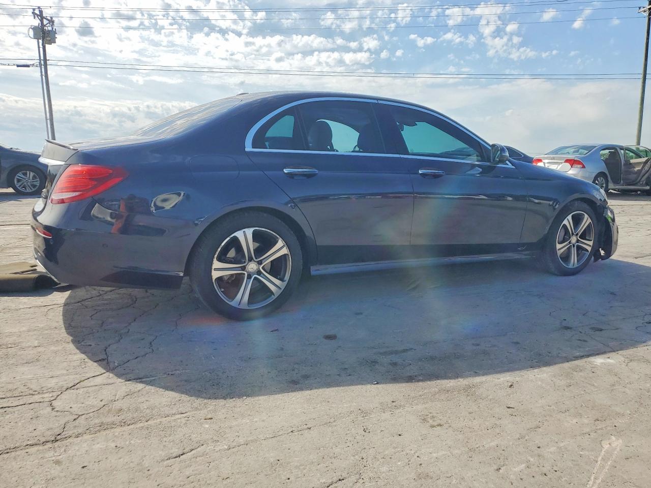 Mercedes-Benz E-Class 300