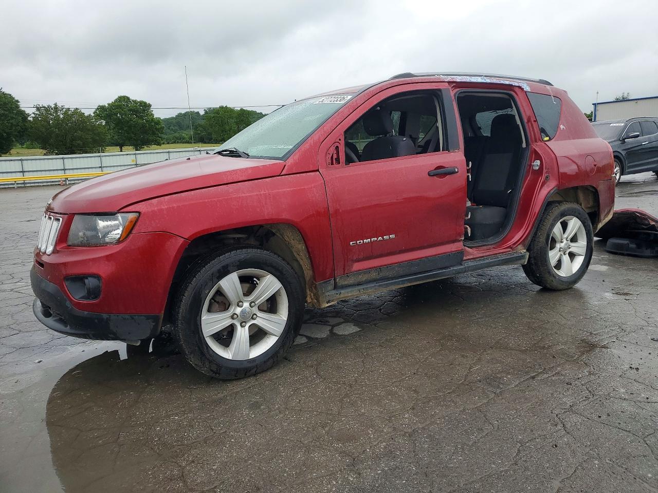 Salvage Jeep Compass Image
