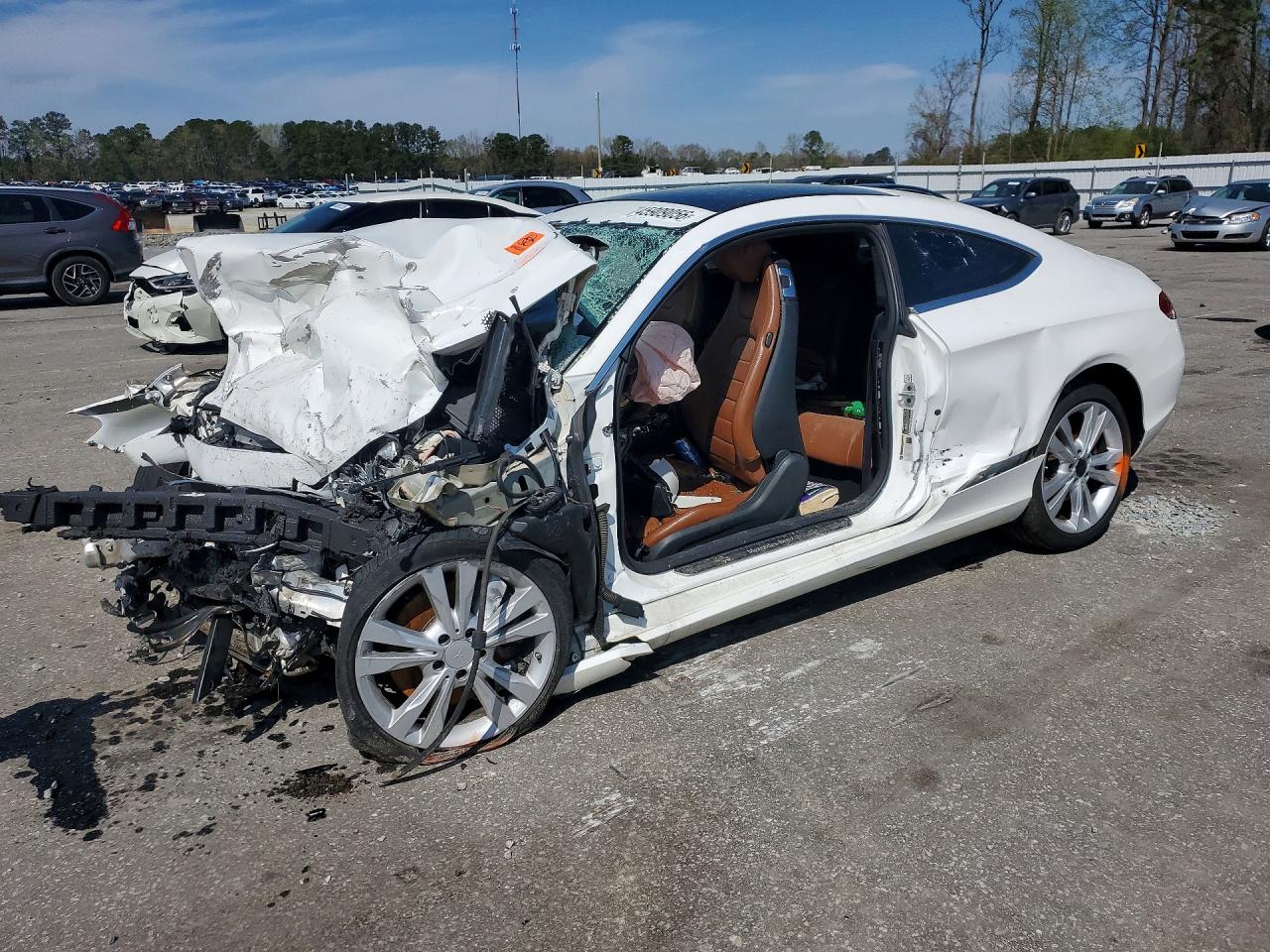 Salvage Mercedes-Benz C-Class Image