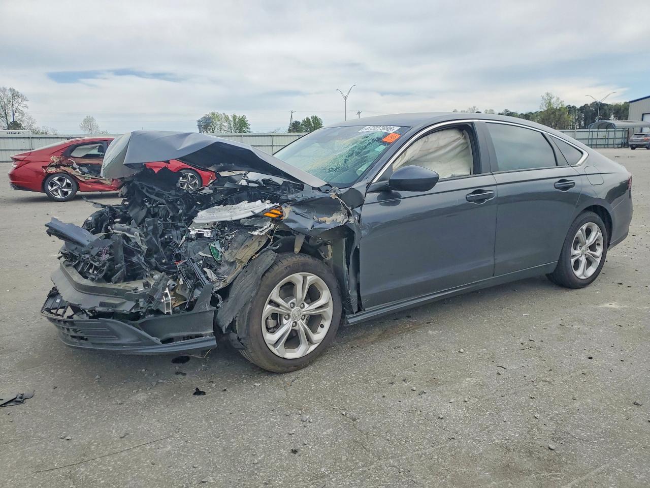 Salvage Honda Accord Image