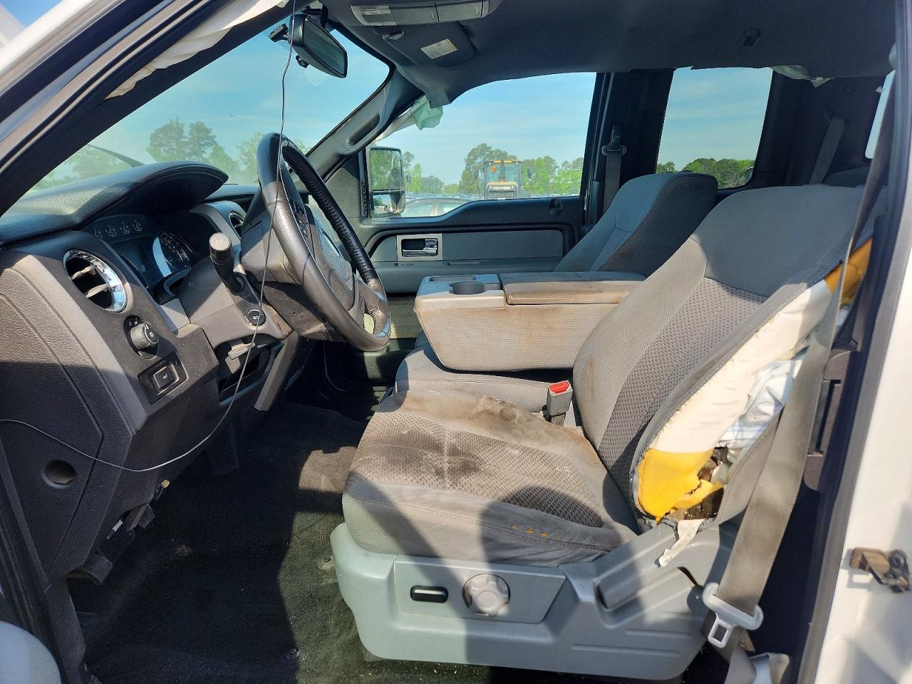 Ford F-150 Super Cab