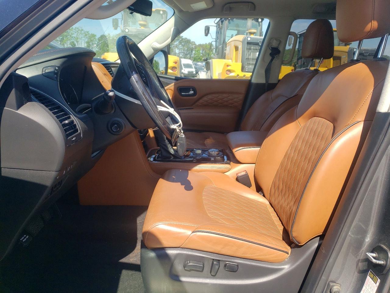 INFINITI Qx Luxe