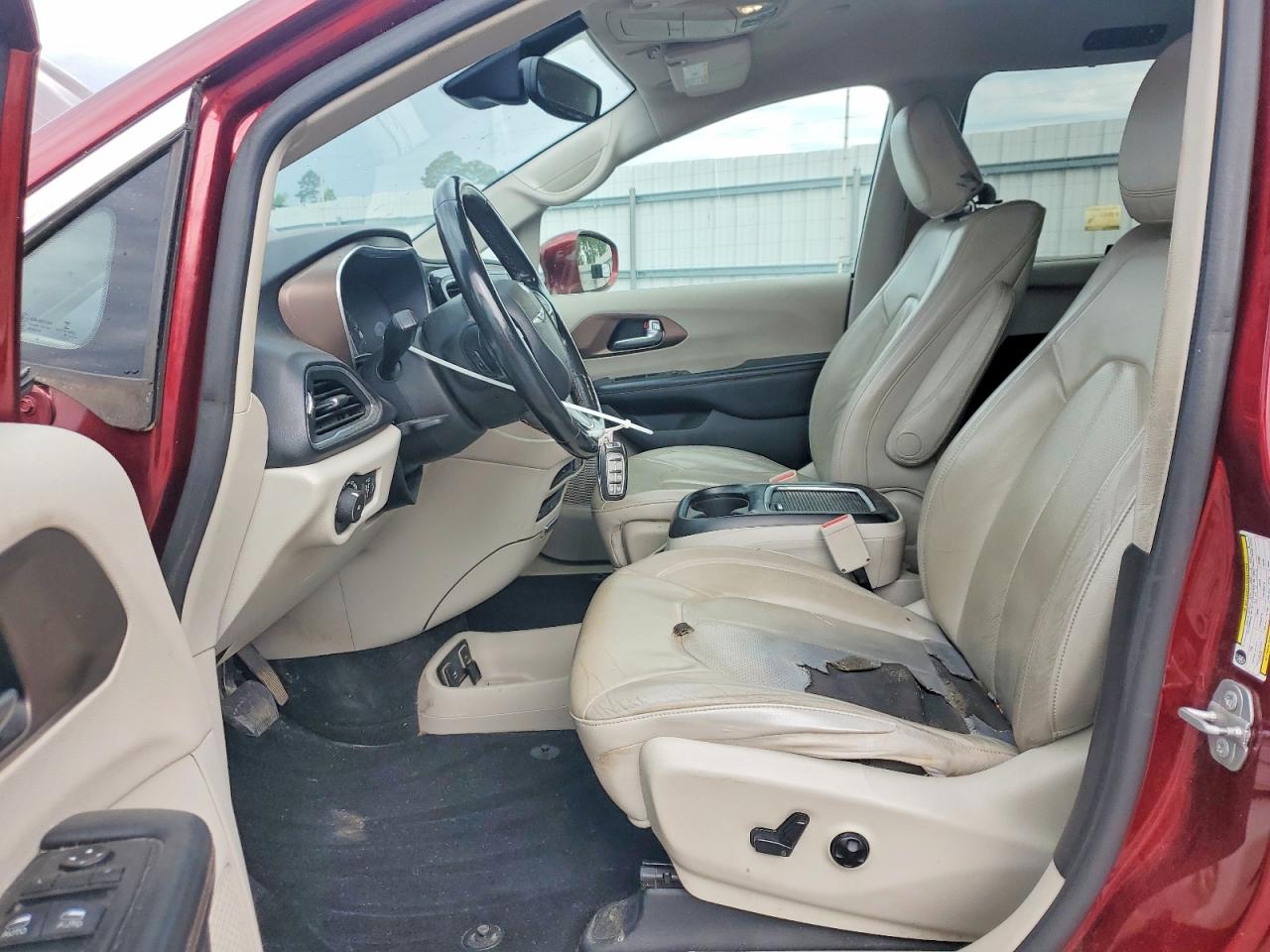 Chrysler Pacifica Touring L Plus