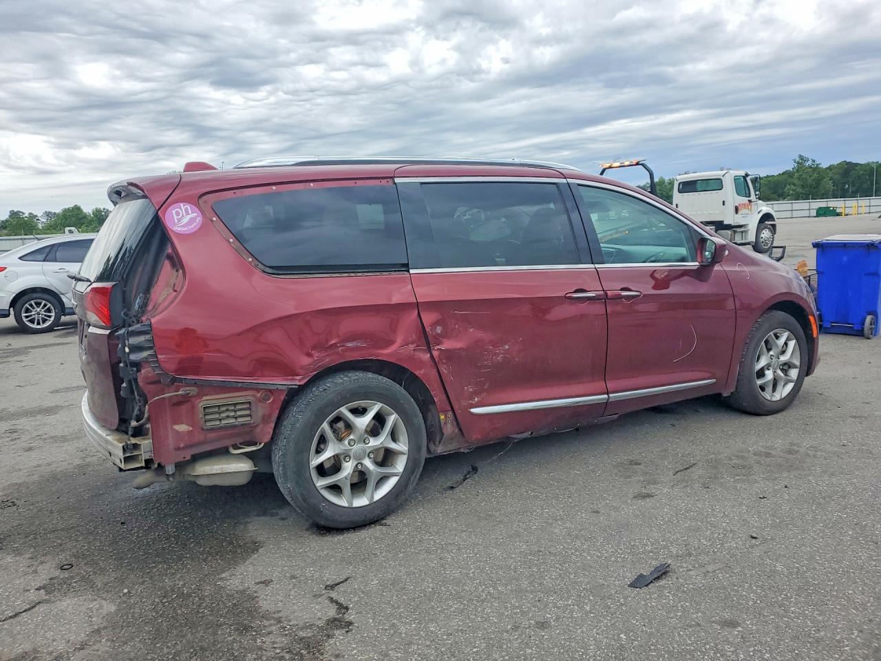 Chrysler Pacifica Touring L Plus