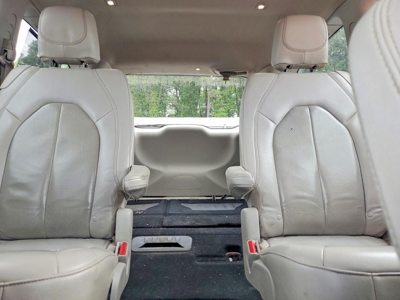 Chrysler Pacifica Touring L Plus