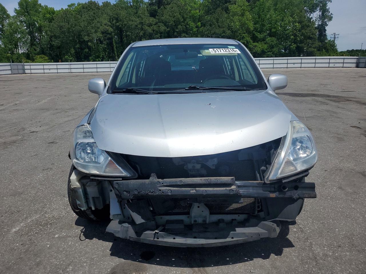 Nissan Versa 1.8 S