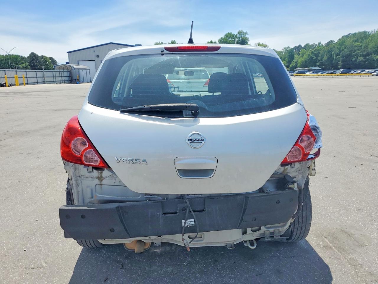 Nissan Versa 1.8 S