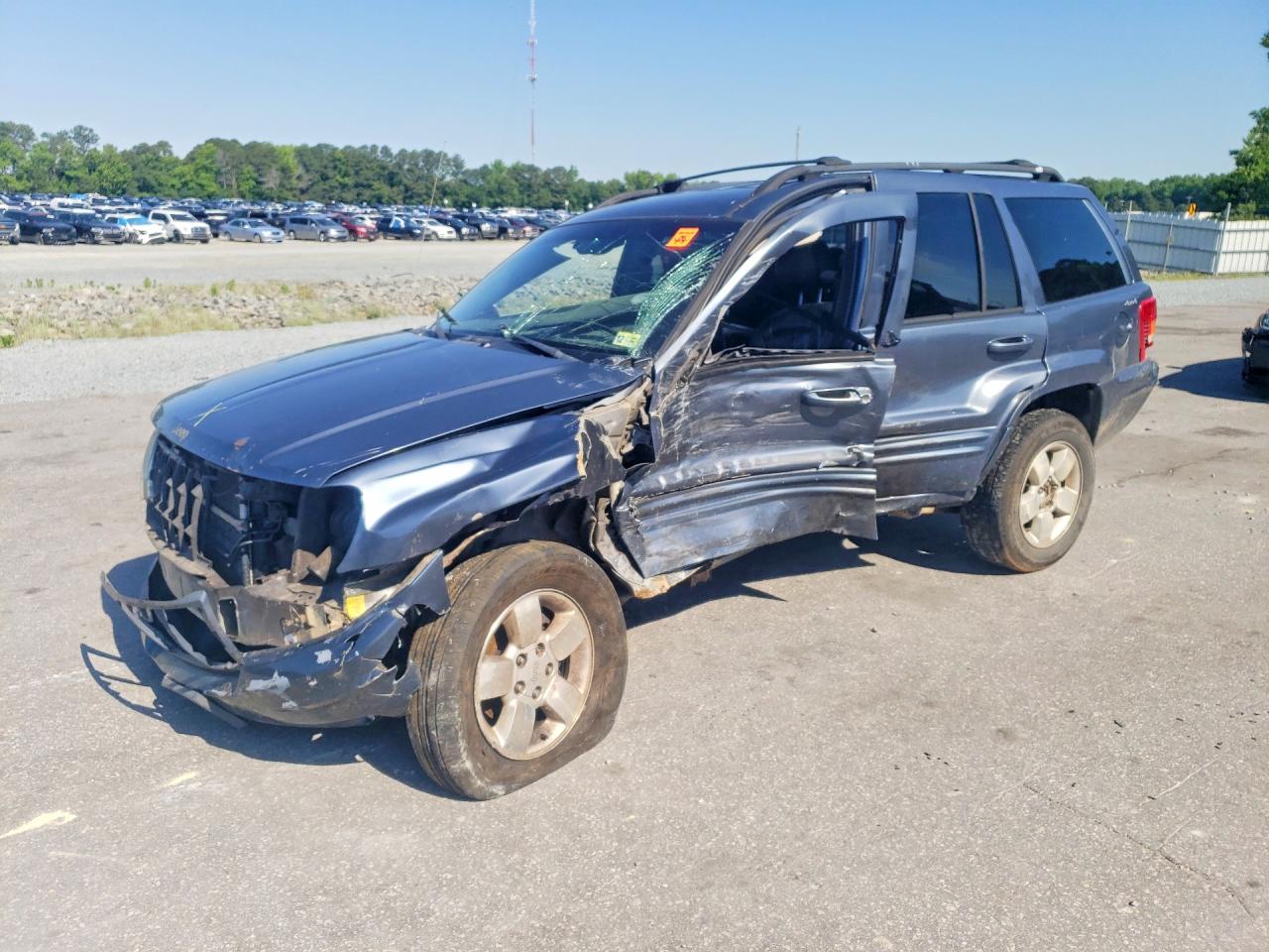 Salvage Jeep Cherokee Image