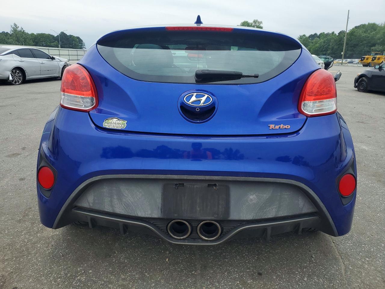 Hyundai VELOSTER Turbo