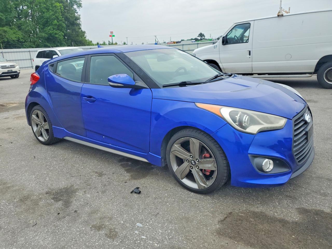 Hyundai VELOSTER Turbo