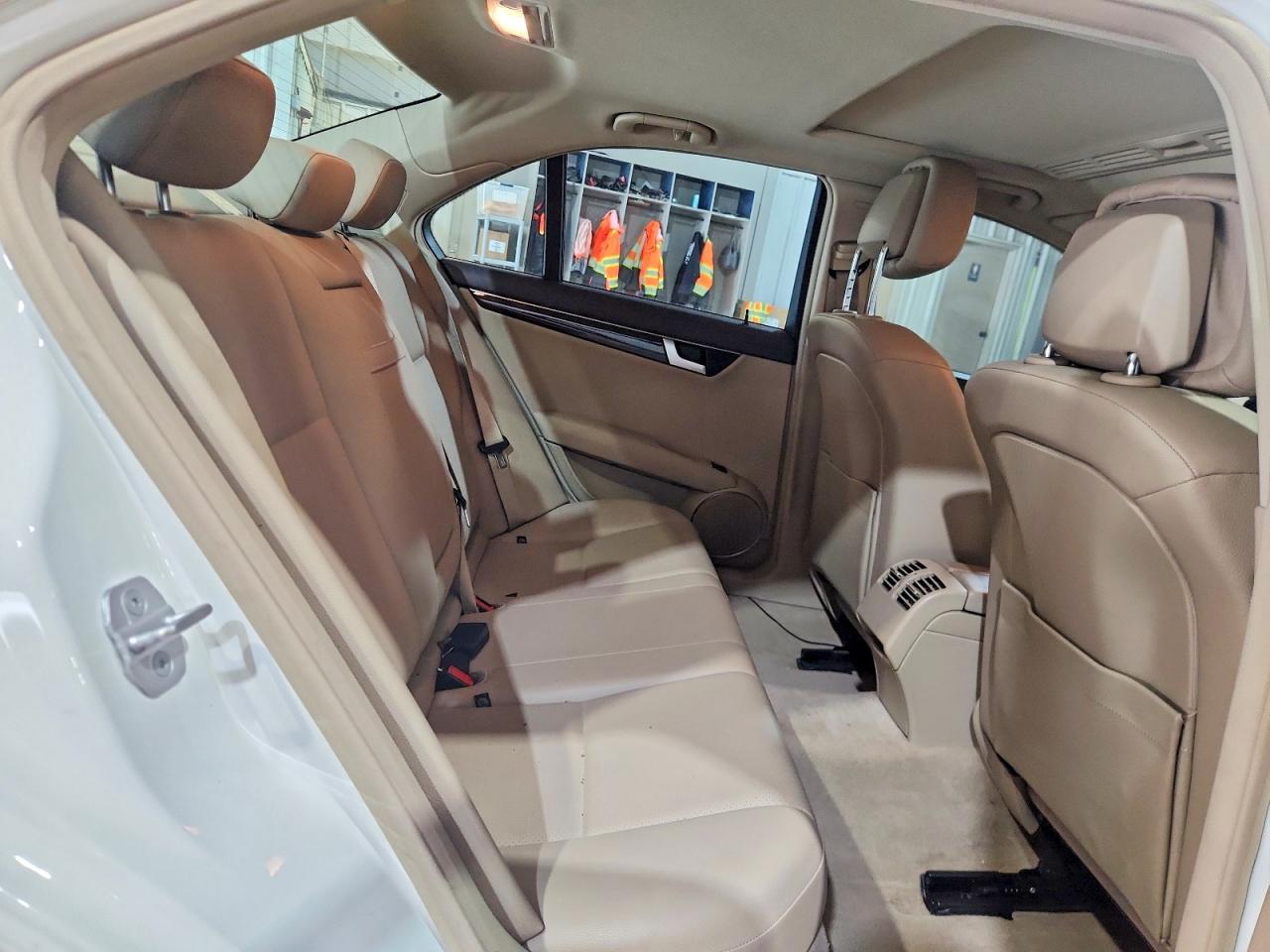 Mercedes-Benz C-Class 300 4matic
