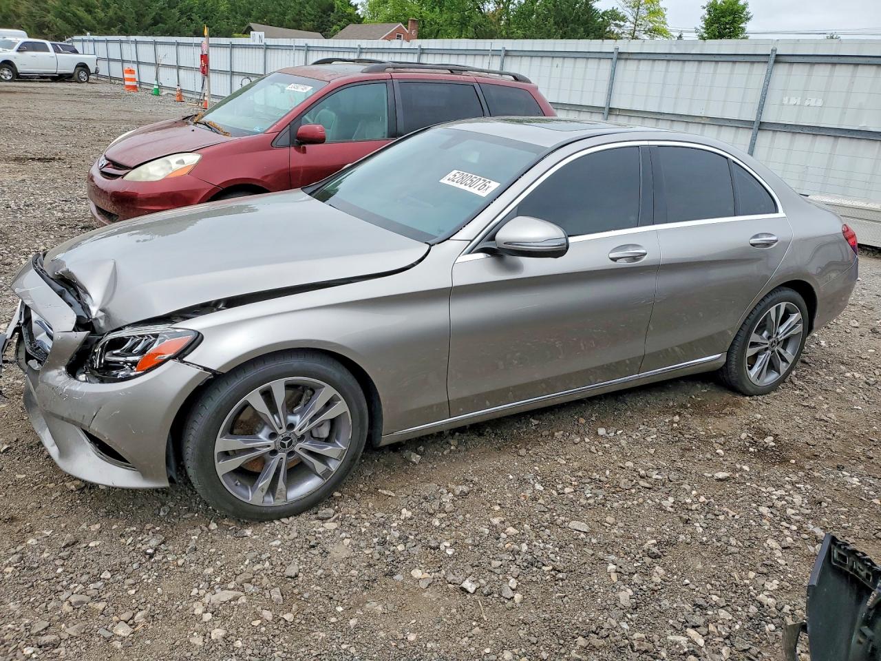 Salvage Mercedes-Benz C-Class Image