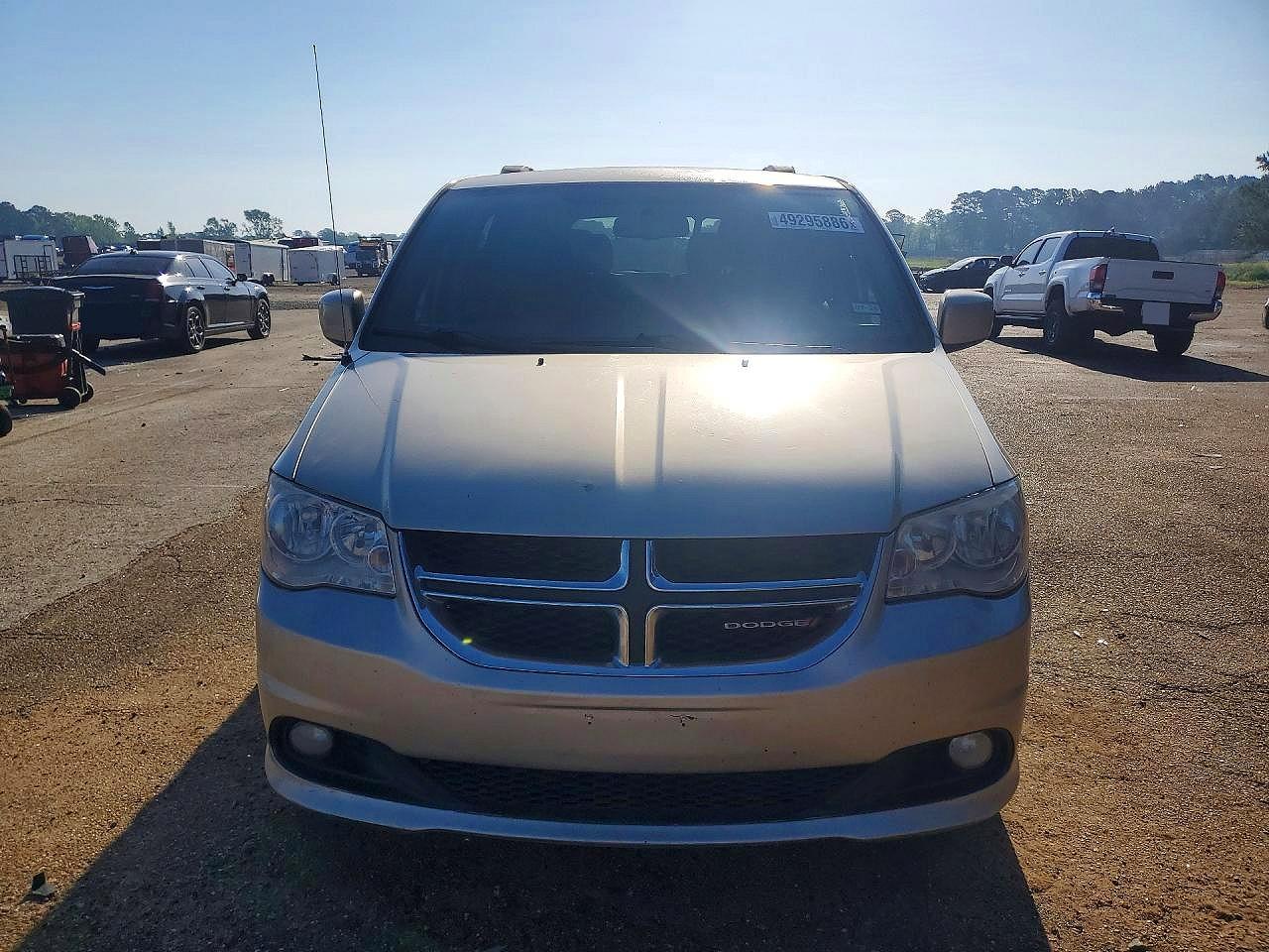 Dodge Caravan Sxt