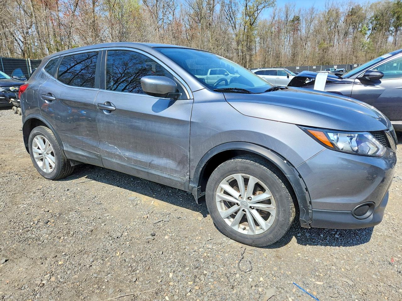 Nissan Rogue S