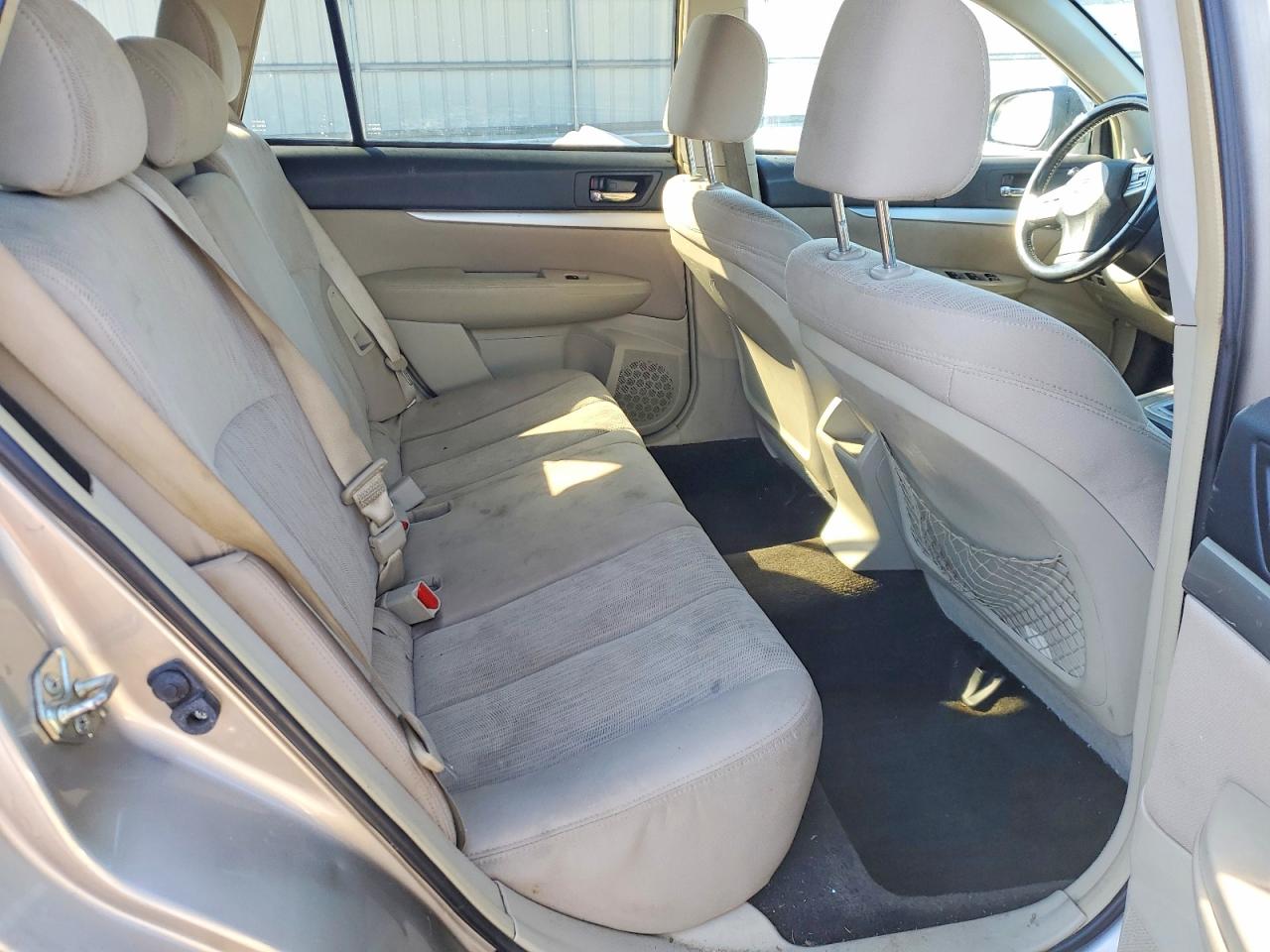 Subaru Outback 2.5i Premium