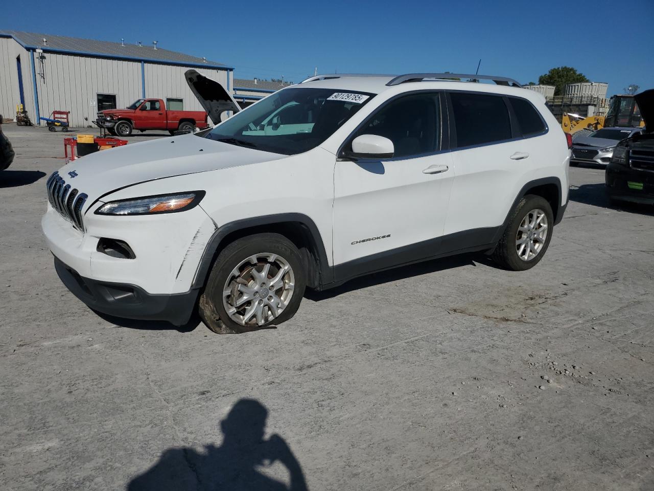 Salvage Jeep Grand Cherokee Image