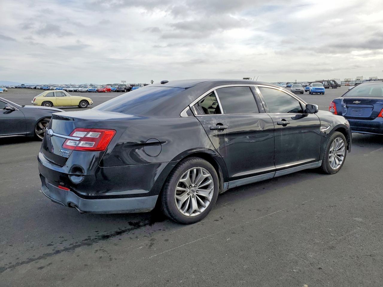 Ford Taurus