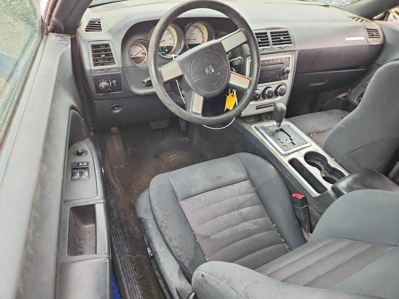 Dodge Challenger Se