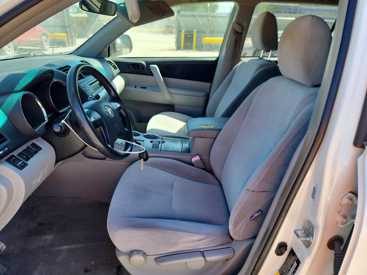 Toyota Highlander Base