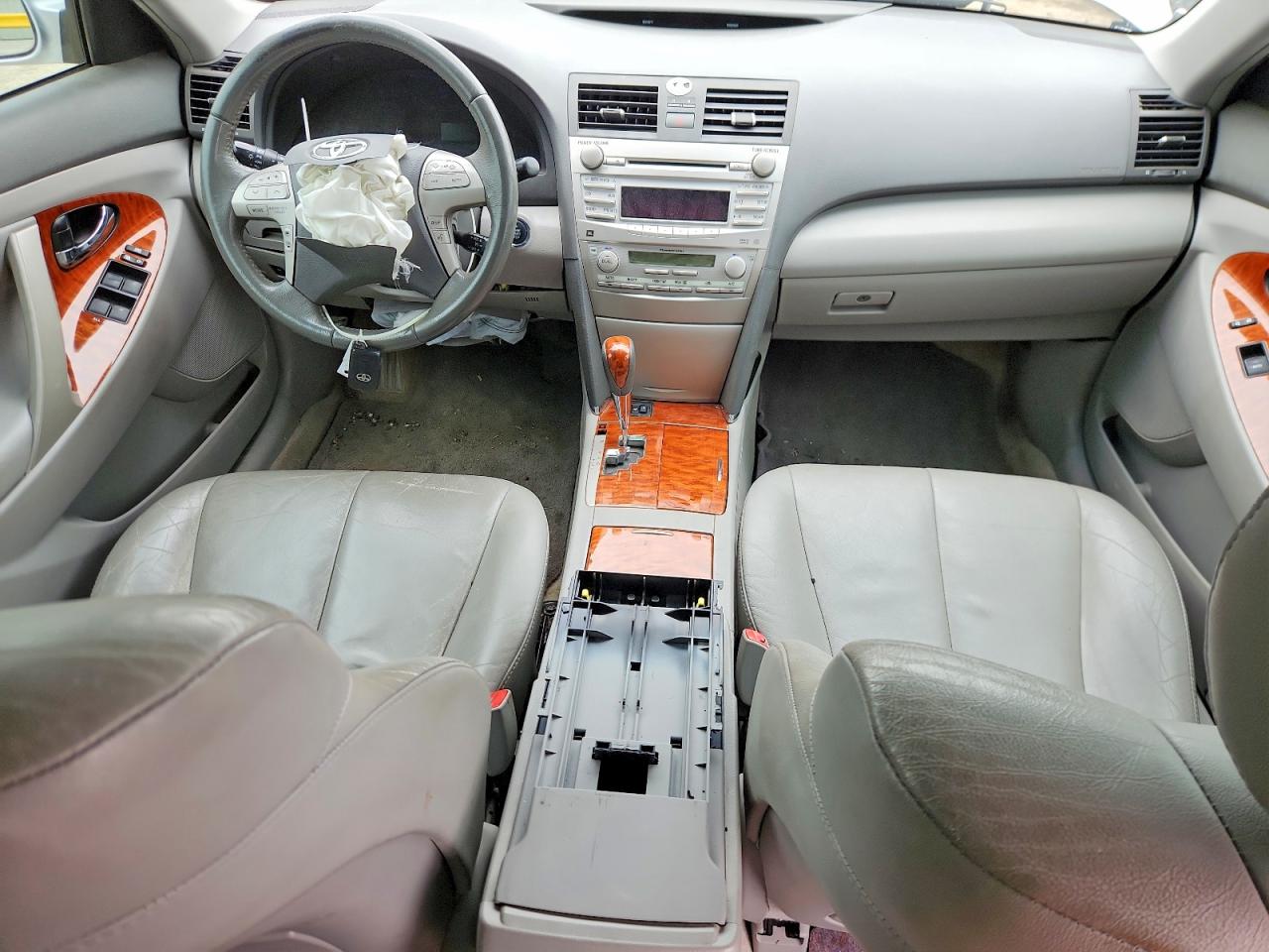 Toyota Camry Xle V6