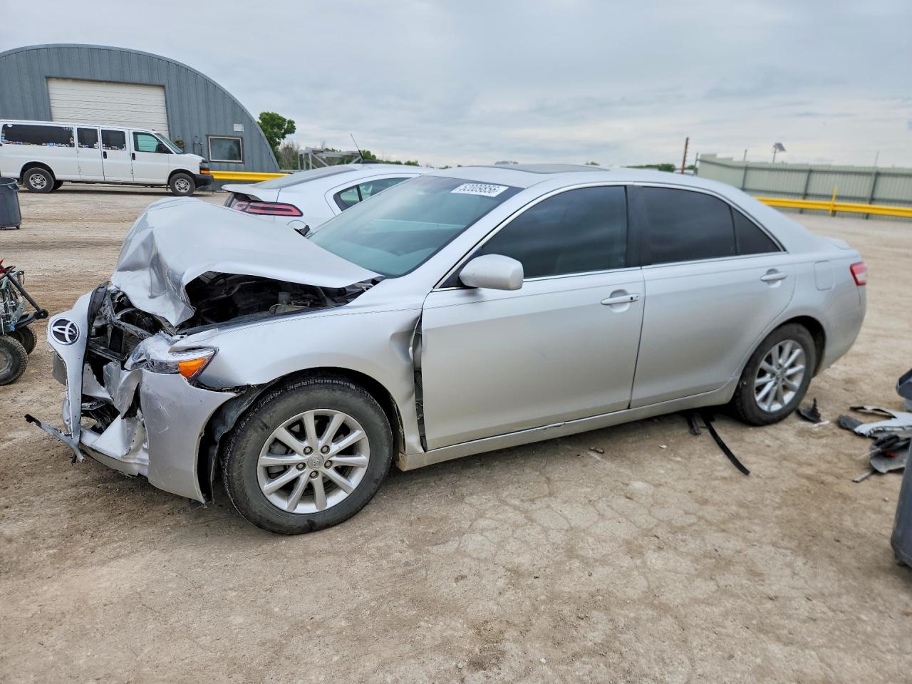 Salvage Toyota Camry Image