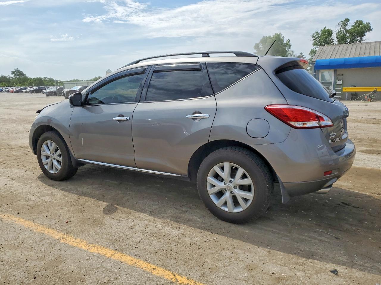 Nissan Murano S
