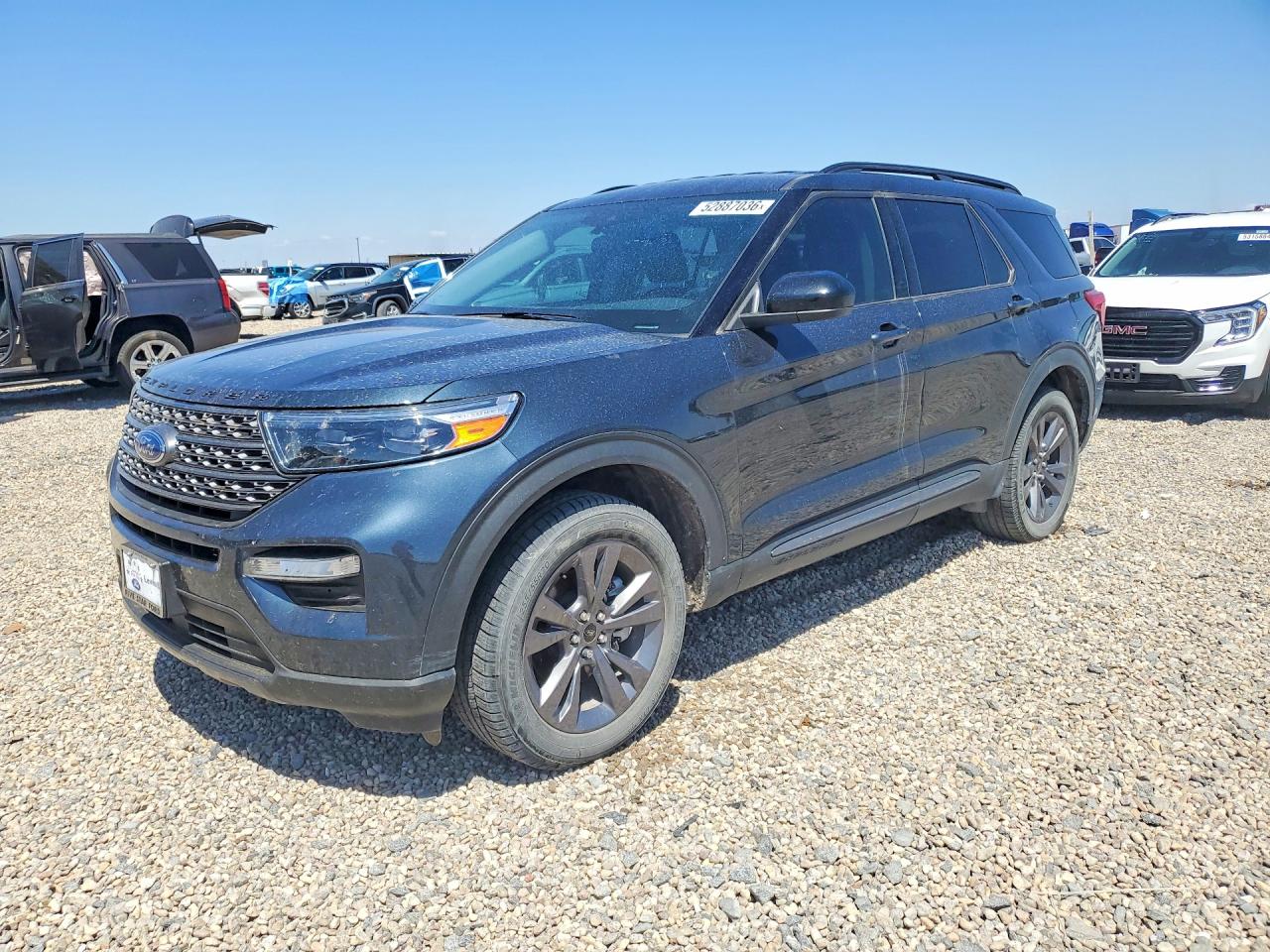Salvage Ford Explorer Image