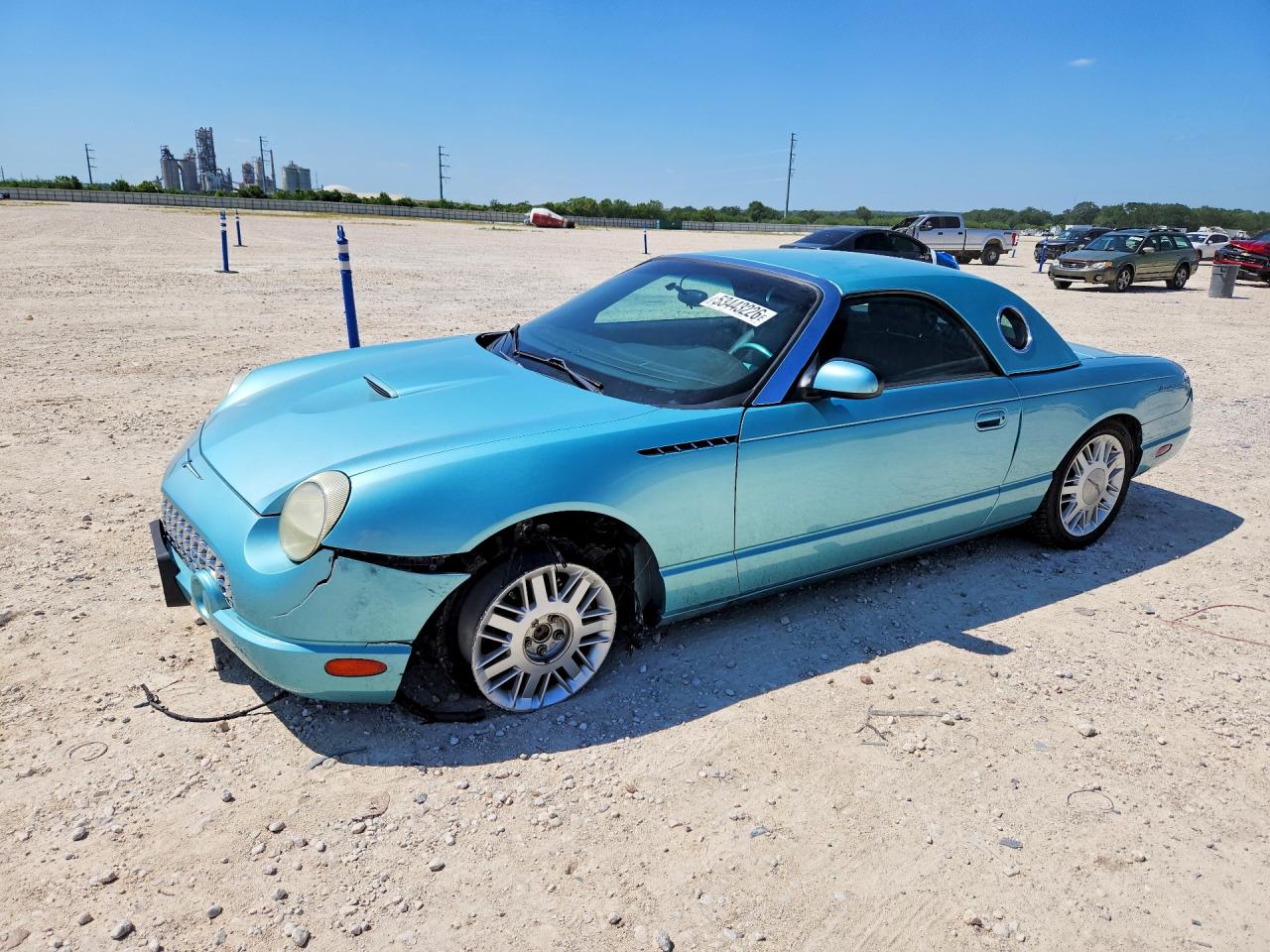 Salvage Ford Thunderbird Image