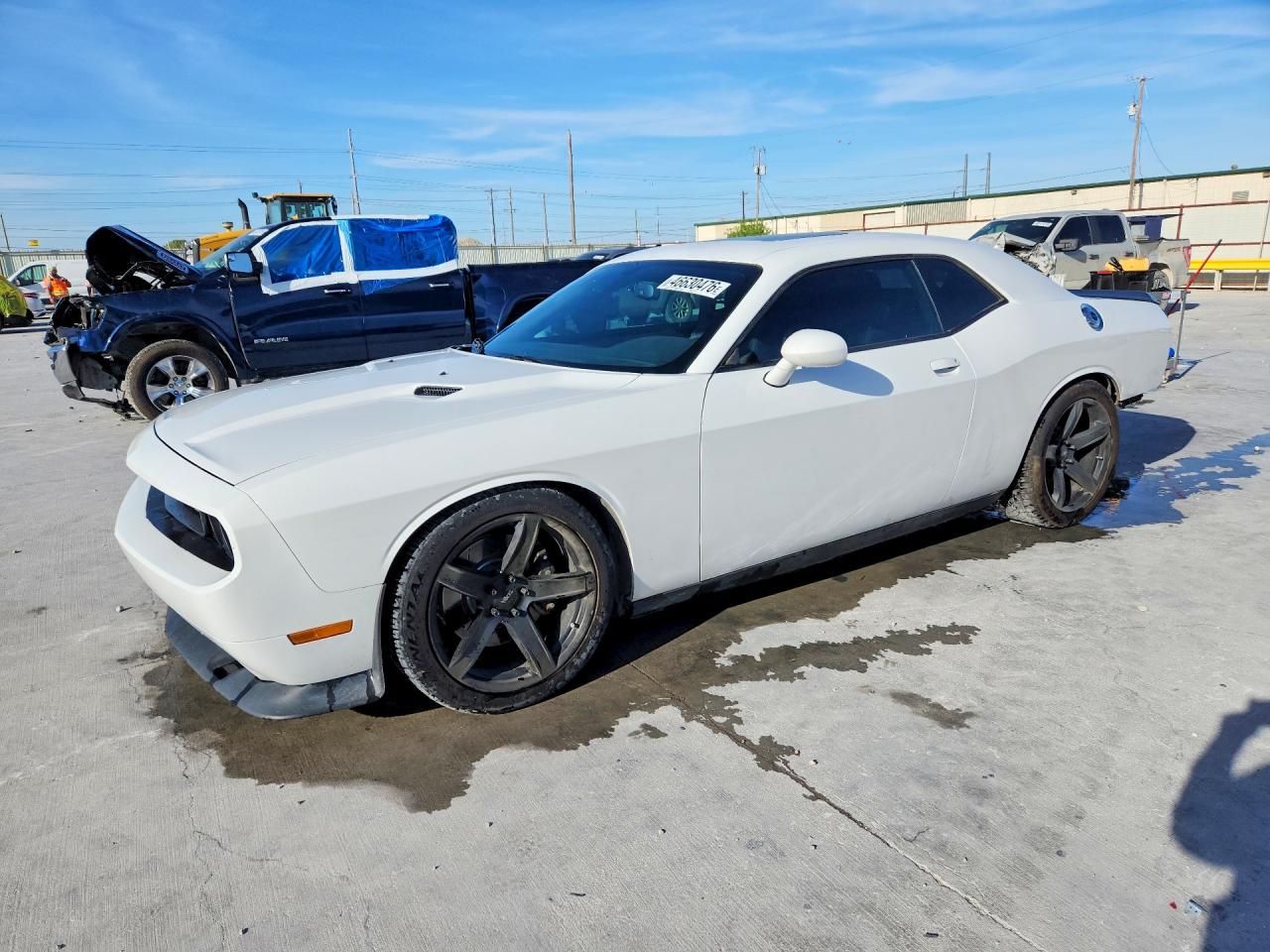Salvage Dodge Challenger Image