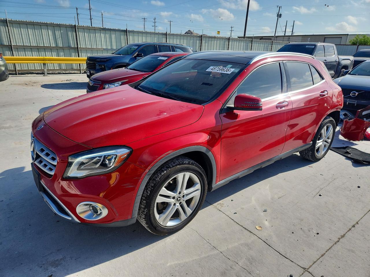 Salvage Mercedes-Benz GLA Image