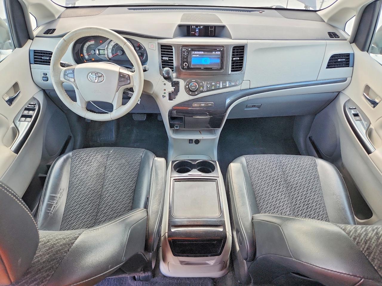 Toyota Sienna Sport