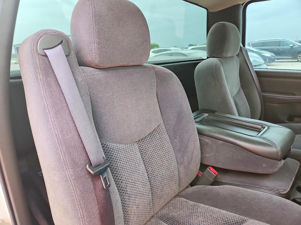 Chevrolet Silverado C1500 Classic