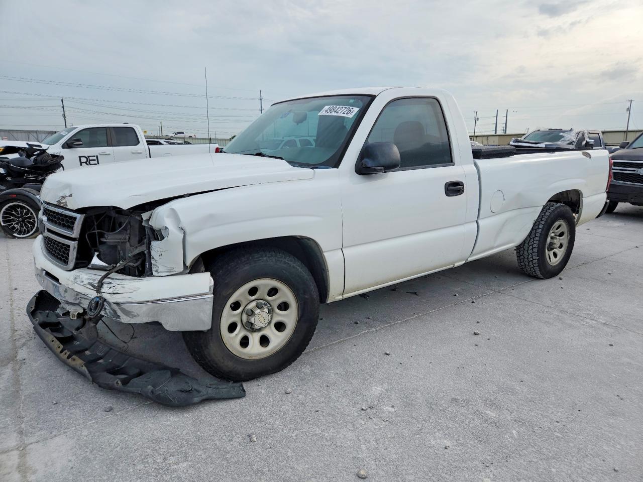 Salvage Chevrolet Silverado Image