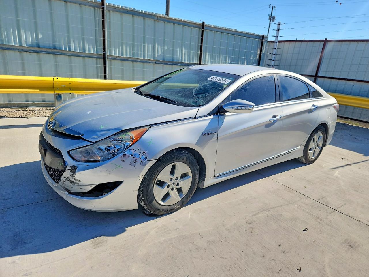 Salvage Hyundai SONATA Image