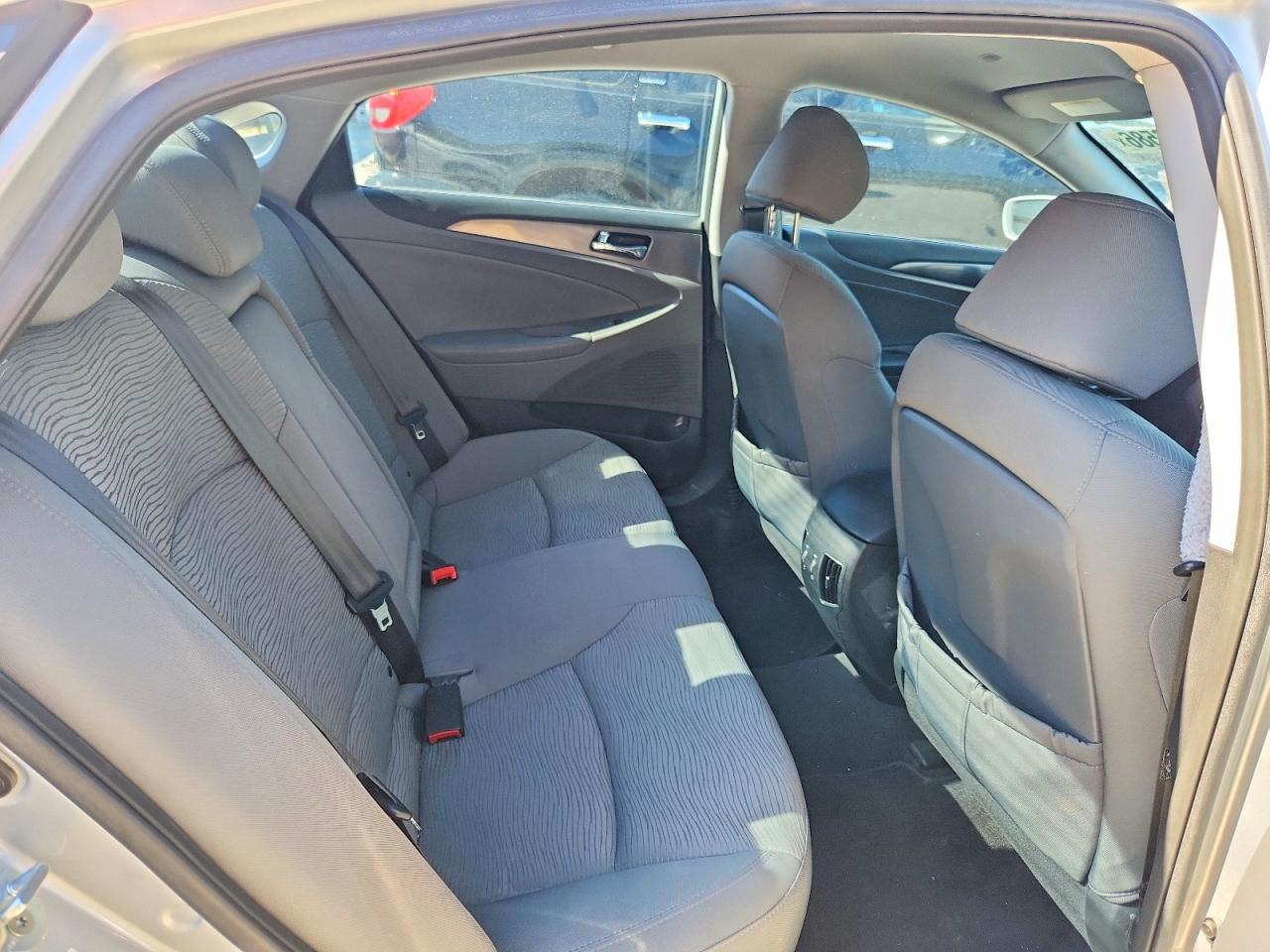 Hyundai SONATA Hybrid