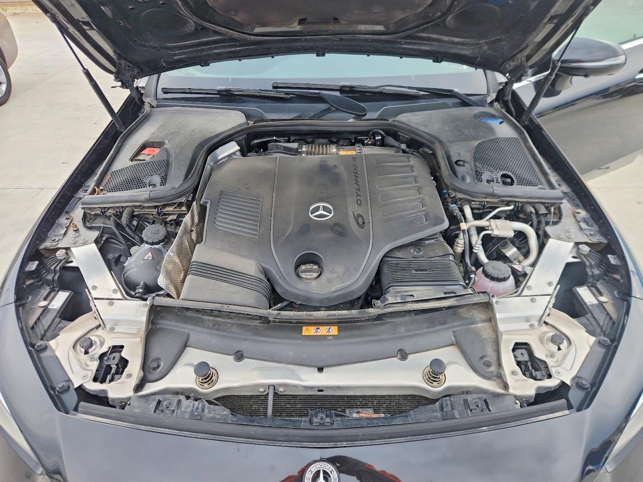 Mercedes-Benz C-Class 450 4matic