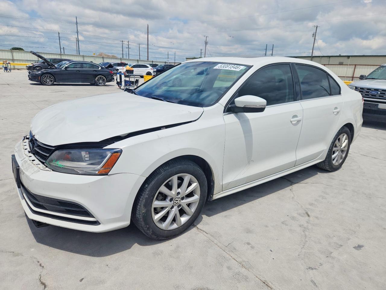 Salvage Volkswagen Jetta Image