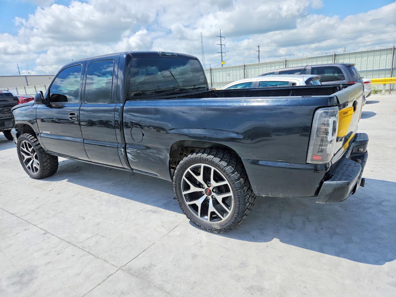 Chevrolet Silverado C1500