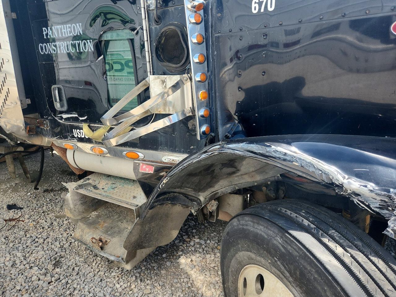 Peterbilt 379