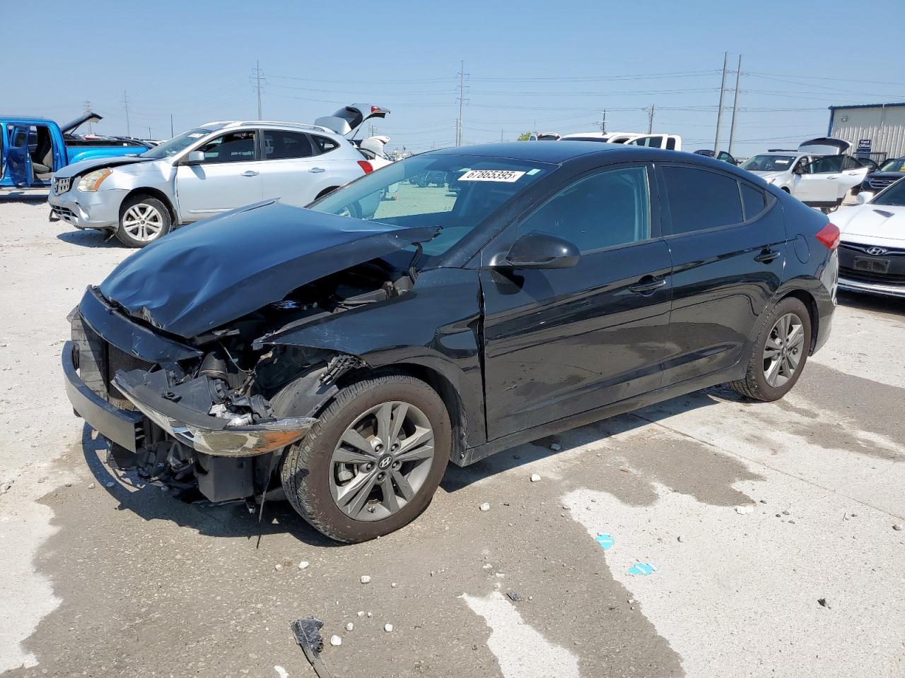 Salvage Hyundai ELANTRA Image