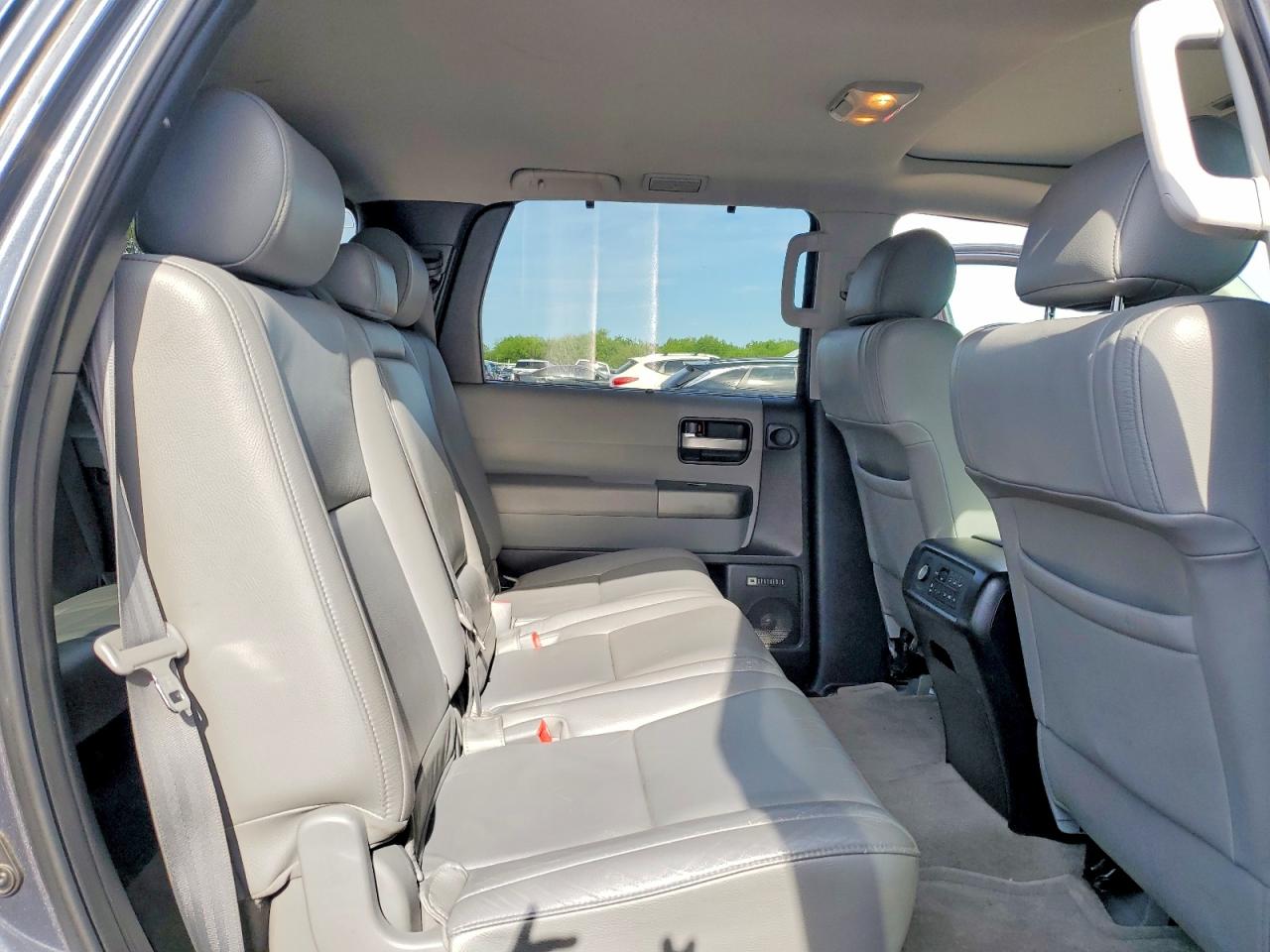 Toyota Sequoia Limited