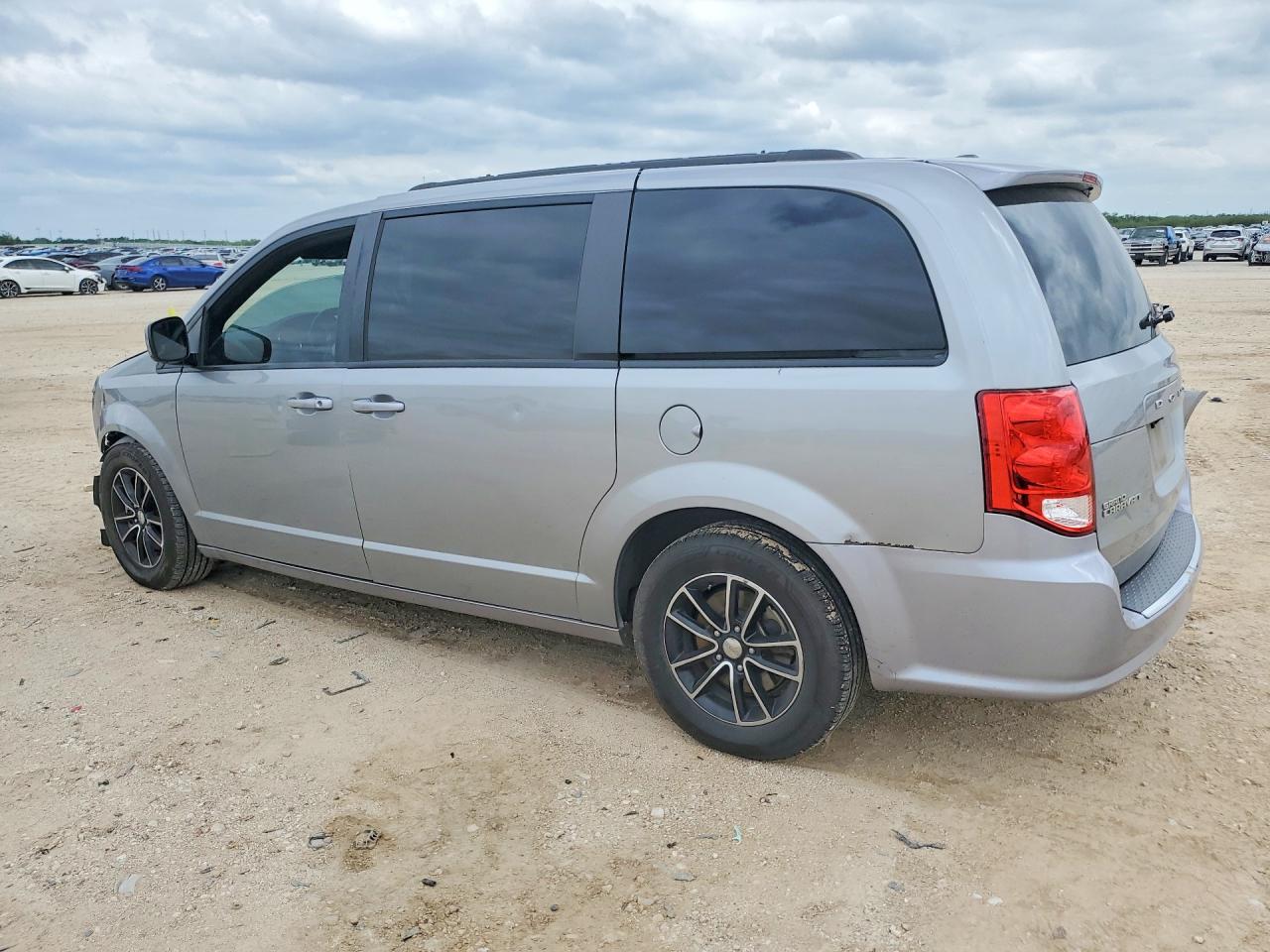 Dodge Caravan Gt