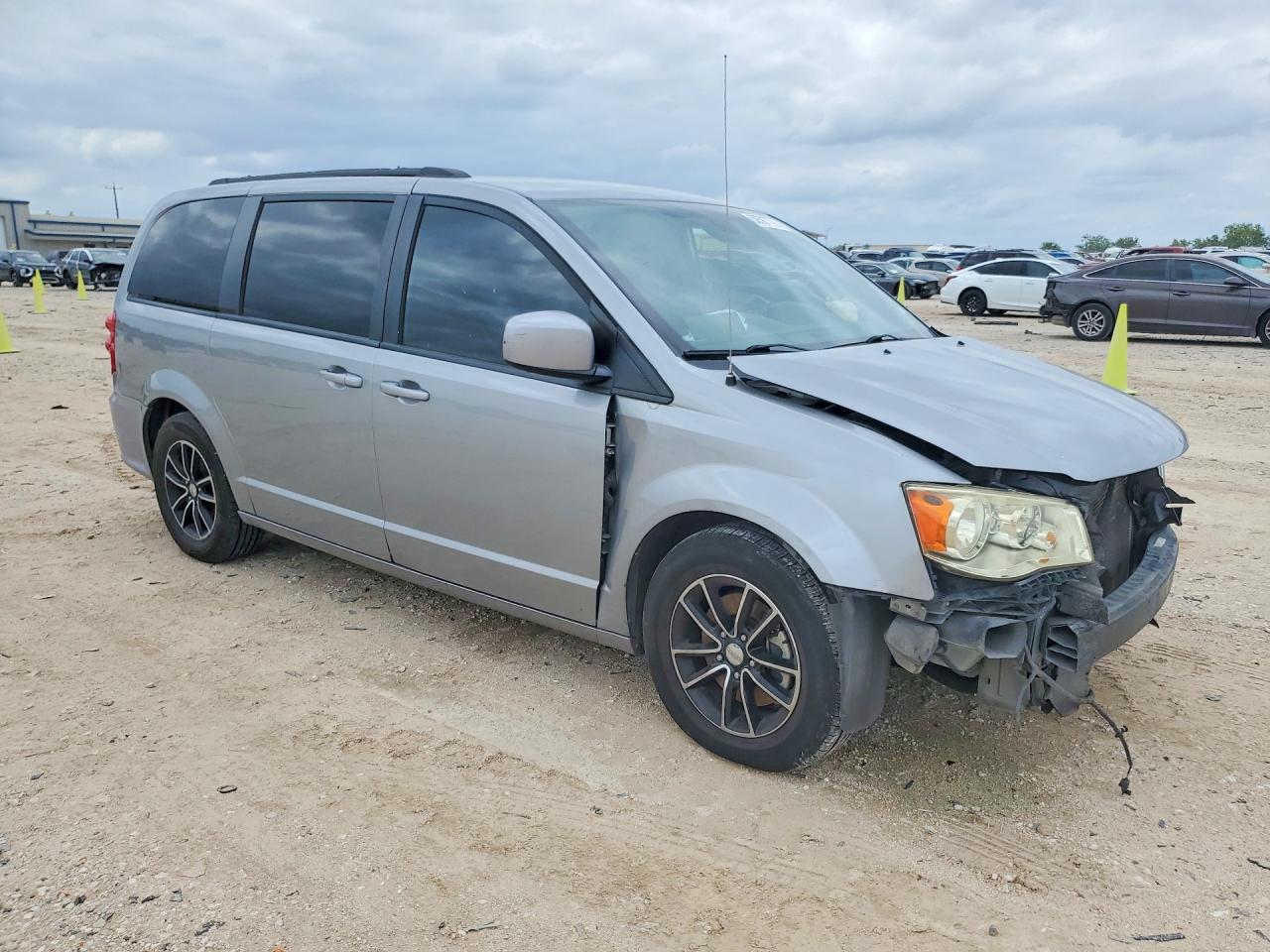 Dodge Caravan Gt